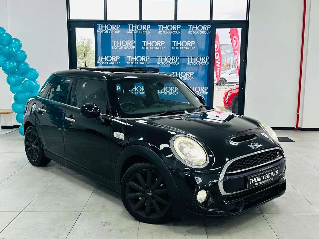 MINI COOPER S 5DR (XS72)