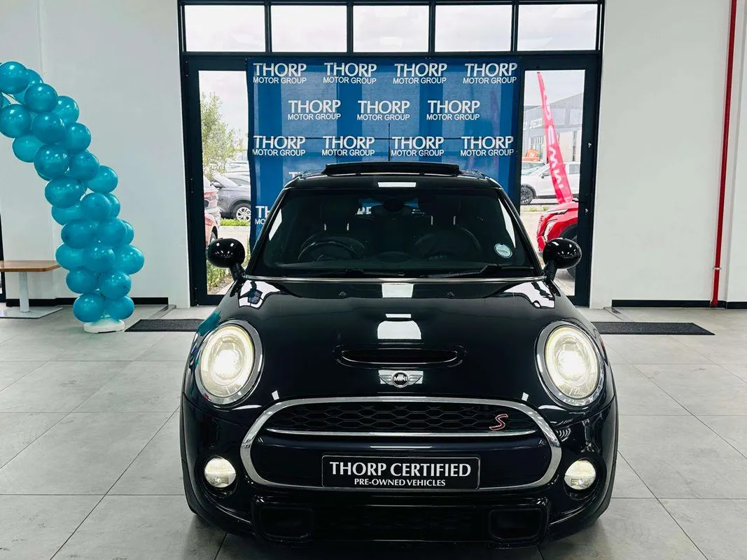 MINI COOPER S 5DR (XS72) - Image 2