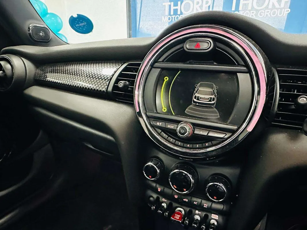 MINI COOPER S 5DR (XS72) - Image 12