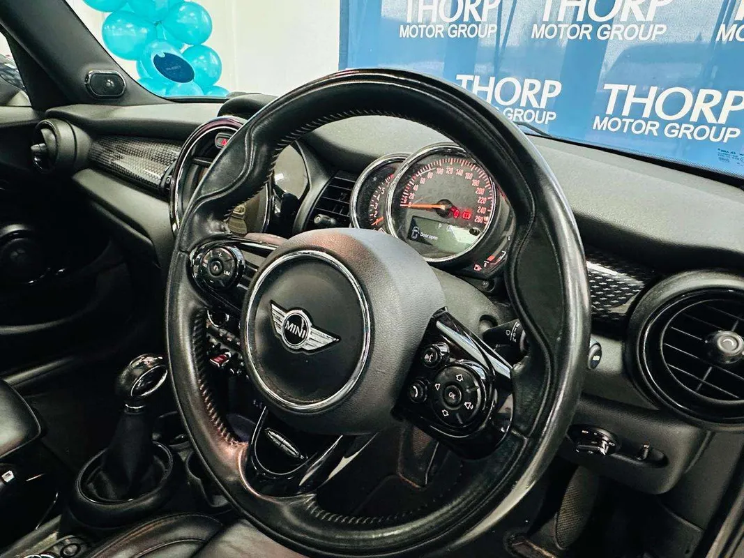 MINI COOPER S 5DR (XS72) - Image 9
