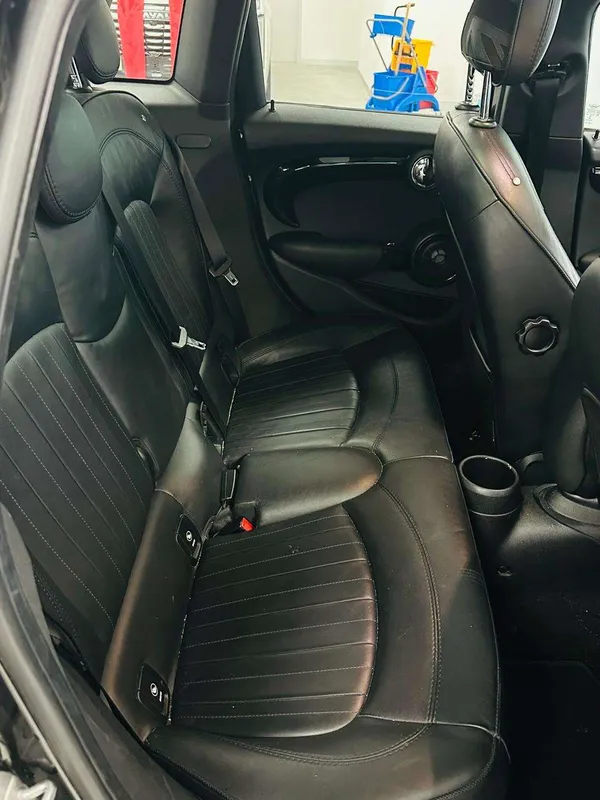 MINI COOPER S 5DR (XS72) - Image 10