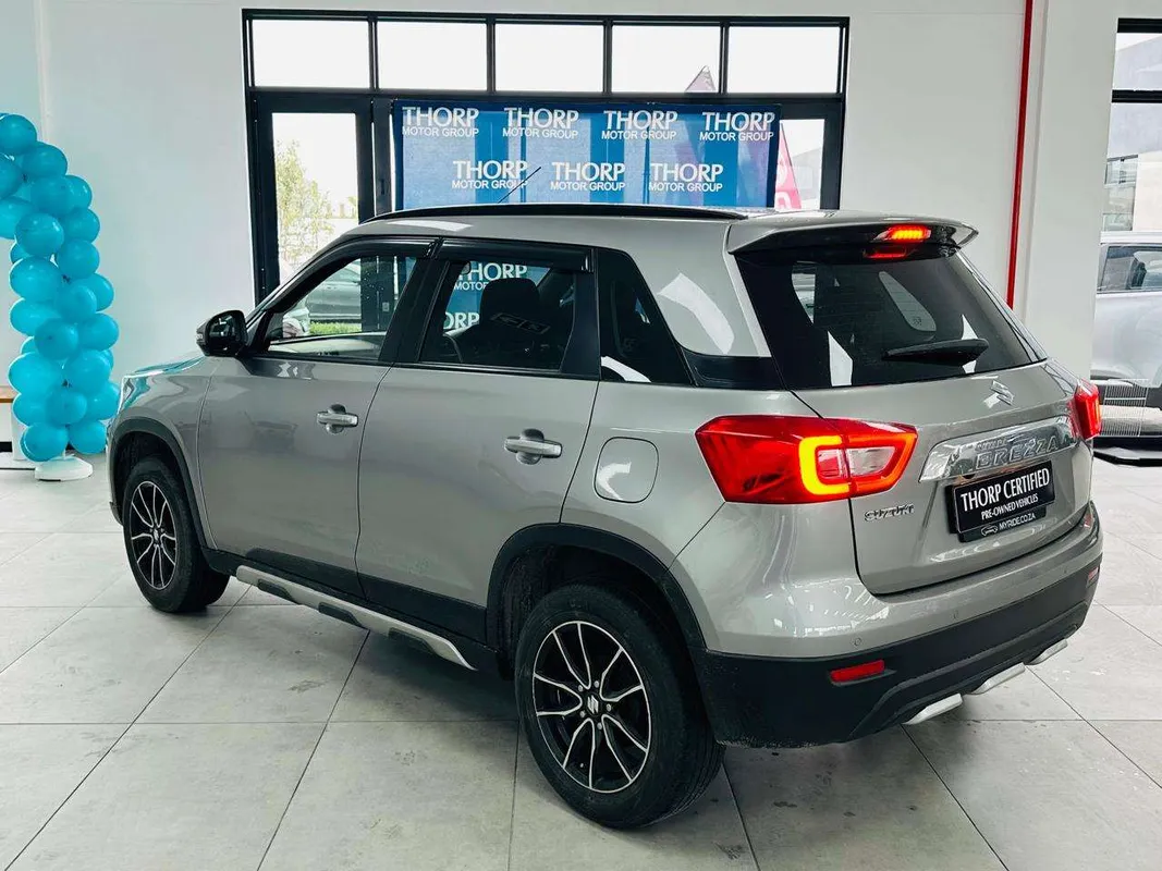 Suzuki Vitara Brezza 1.5 GL S-Edition A/T - Image 6