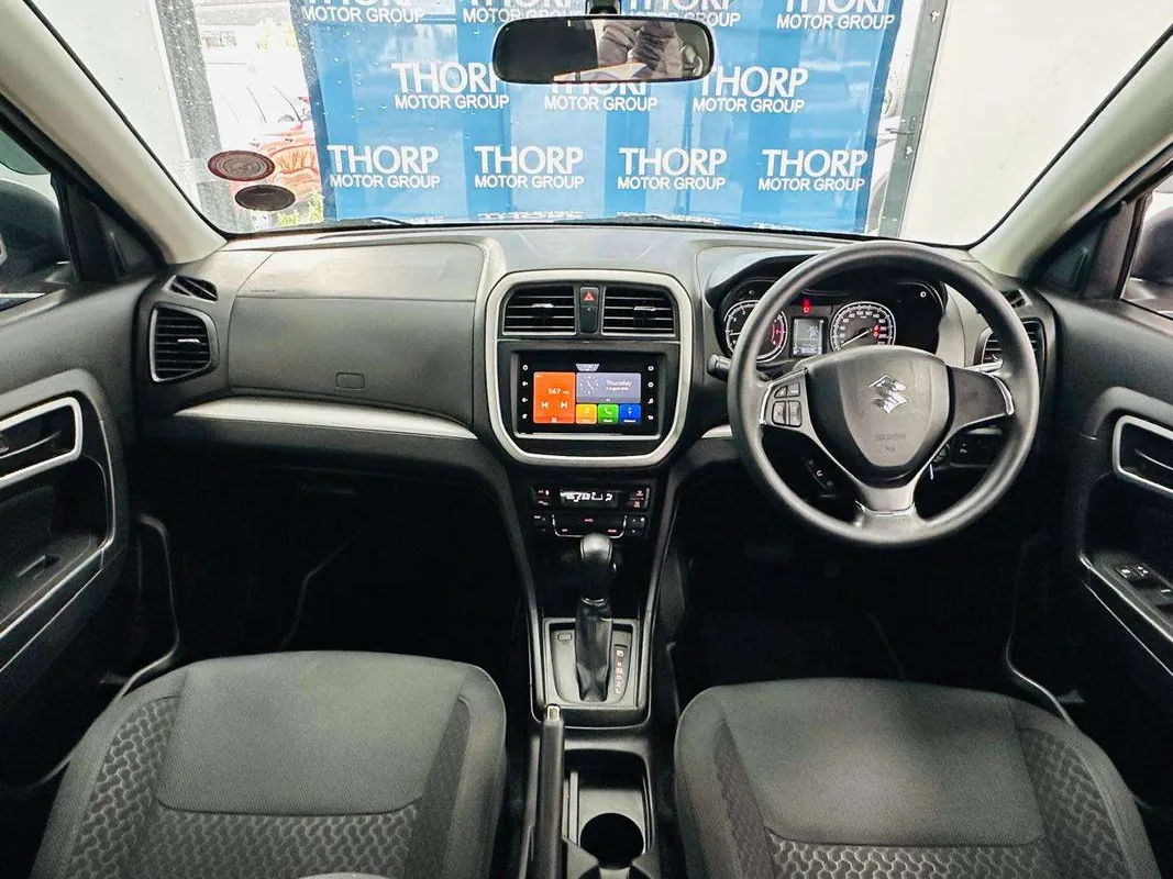 Suzuki Vitara Brezza 1.5 GL S-Edition A/T - Image 8