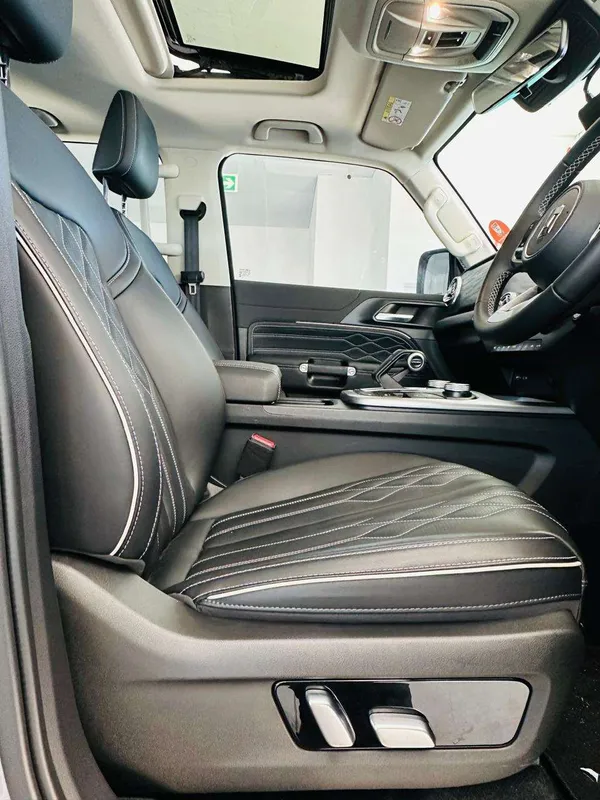 GWM Tank 300 2.4TD 9AT 4X4 Super Luxury - Image 10
