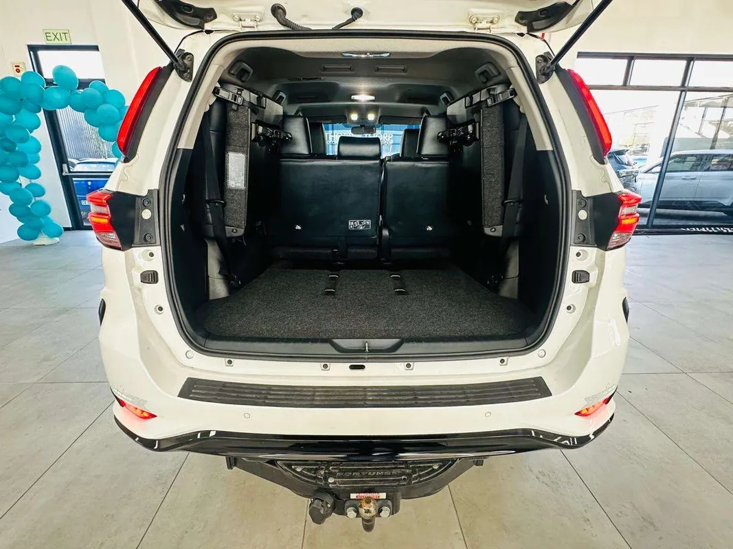 Toyota Fortuner 2.4 GD-6 RB 6AT - Image 5