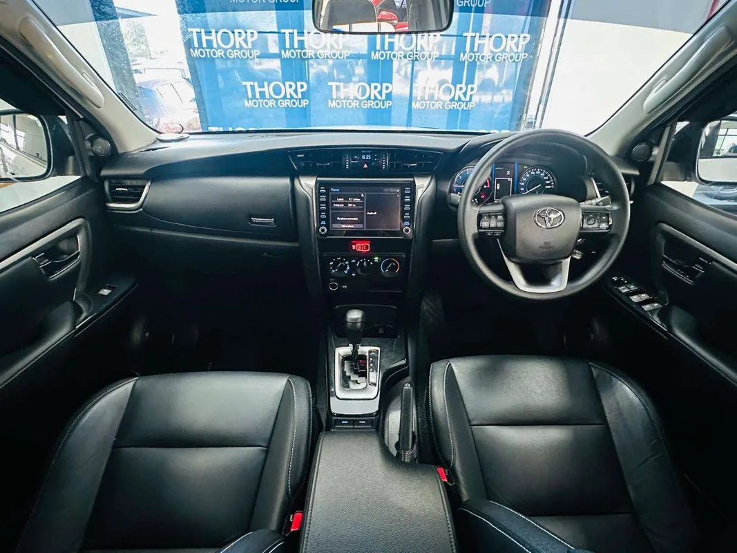 Toyota Fortuner 2.4 GD-6 RB 6AT - Image 7