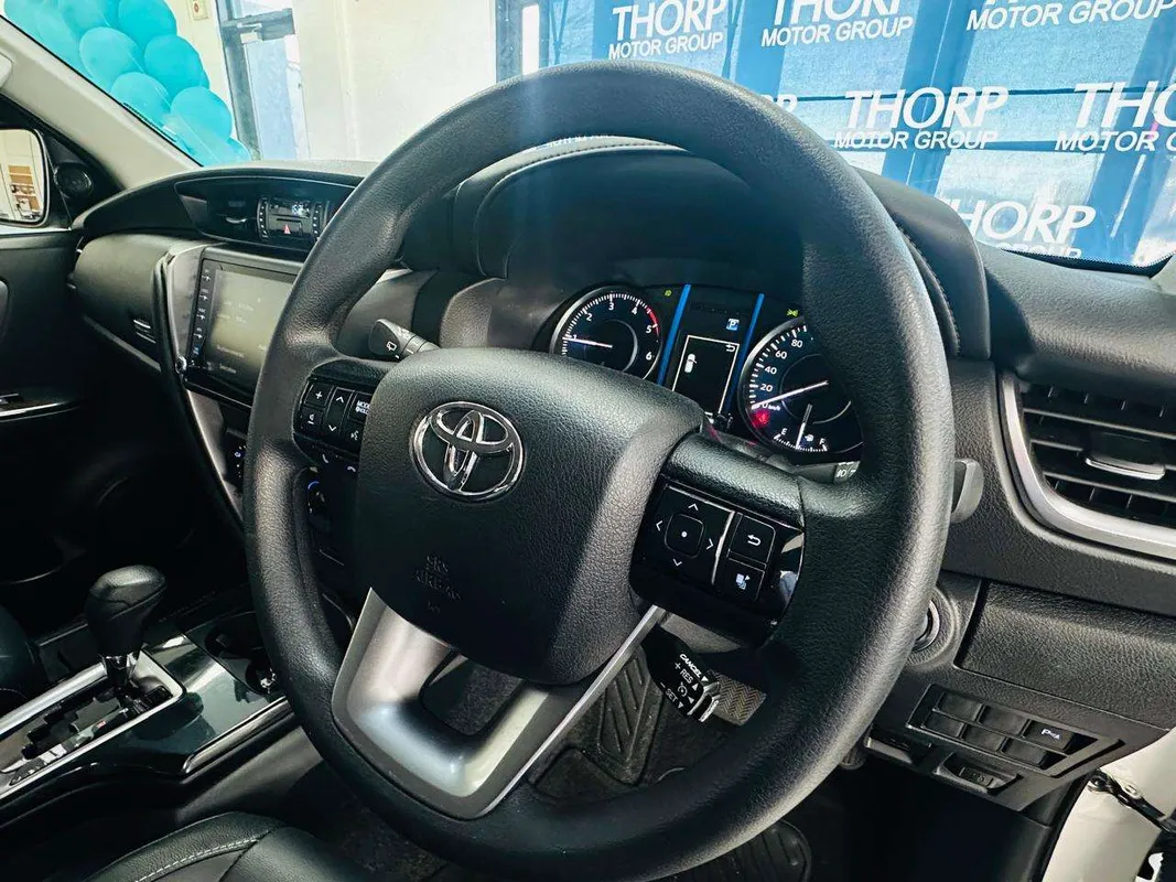 Toyota Fortuner 2.4 GD-6 RB 6AT - Image 8