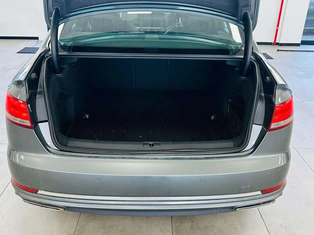 Audi A4 40TDI sport - Image 6