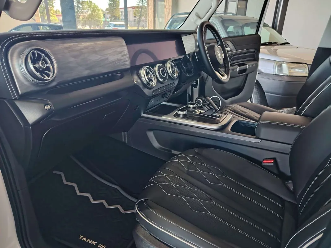 GWM Tank 300 2.4TD 9AT Luxury - Image 14