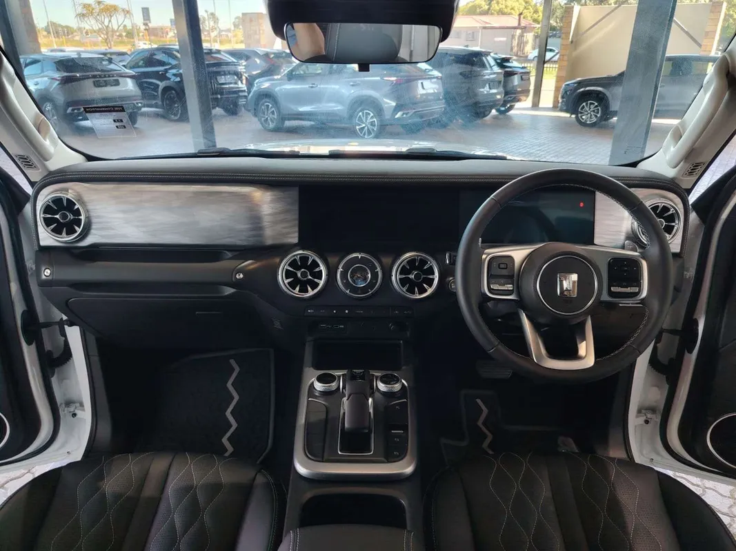 GWM Tank 300 2.4TD 9AT Luxury - Image 15