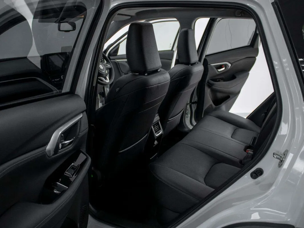 Suzuki Grand Vitara 1.5 GLX Auto - Image 13