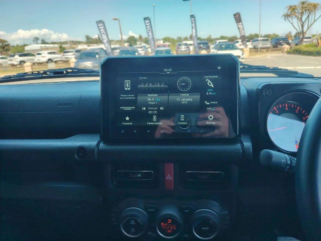 Suzuki Jimny 1.5 GLX Auto 5Dr - Image 7