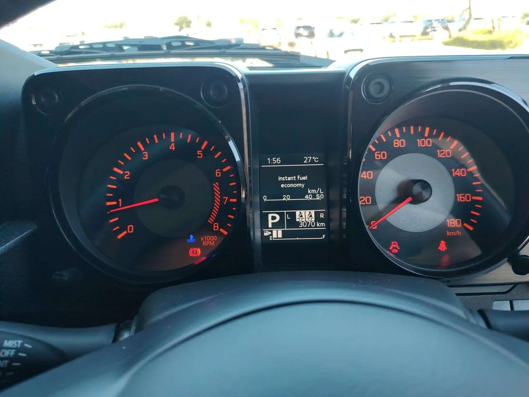 Suzuki Jimny 1.5 GLX Auto 5Dr - Image 8