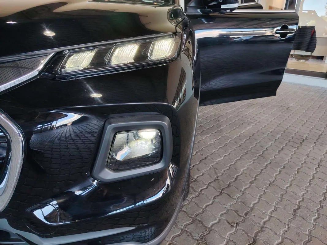 Suzuki Grand Vitara 1.5 GLX Auto - Image 2