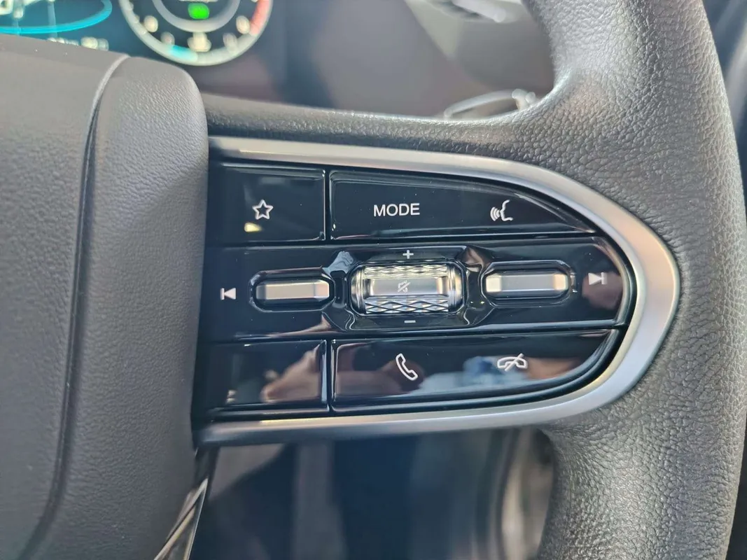 OMODA C5 1.5T Street + - Image 8