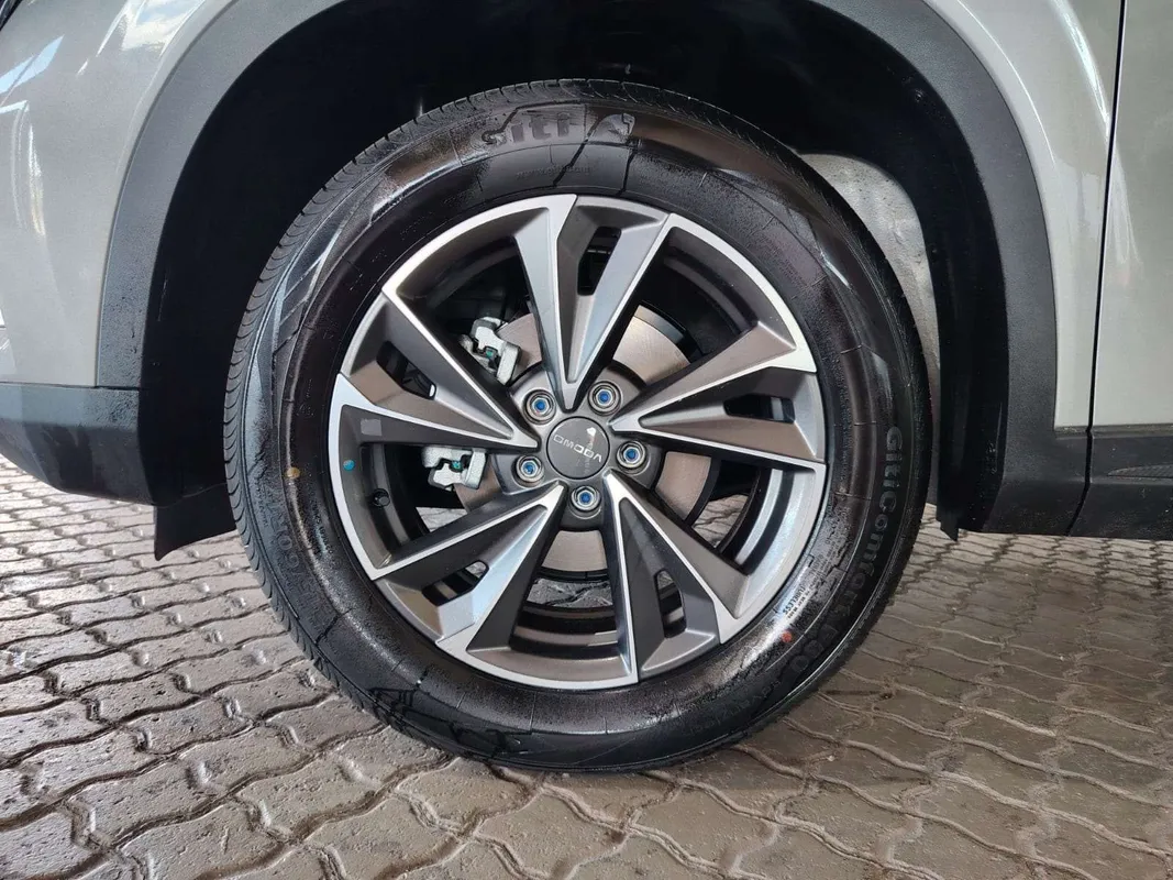 OMODA C5 1.5T Street + - Image 6