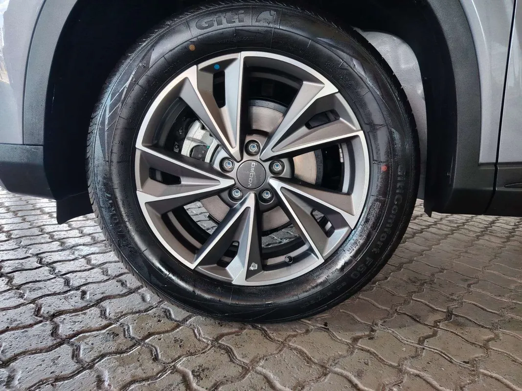 OMODA C5 1.5T Street + - Image 9