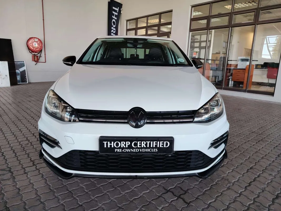 Volkswagen Golf 1.4 TSI Comfortline DSG - Image 2