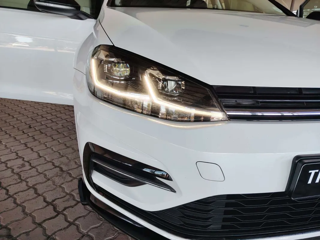 Volkswagen Golf 1.4 TSI Comfortline DSG - Image 7