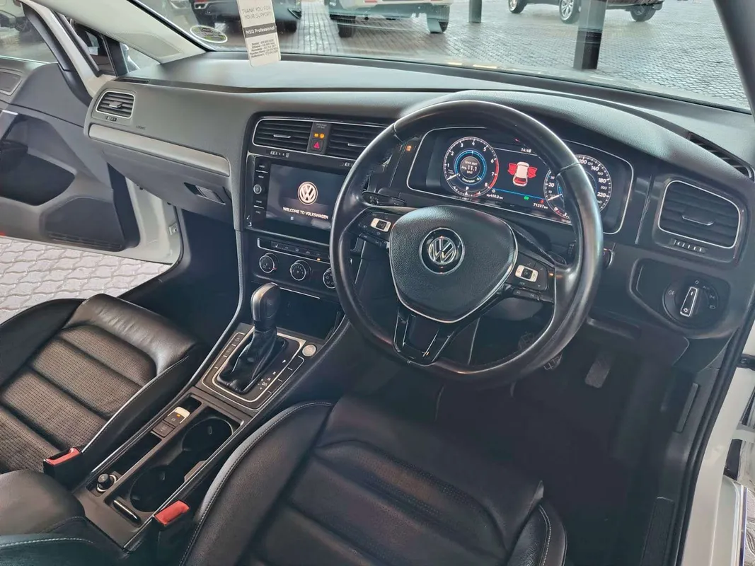 Volkswagen Golf 1.4 TSI Comfortline DSG - Image 10