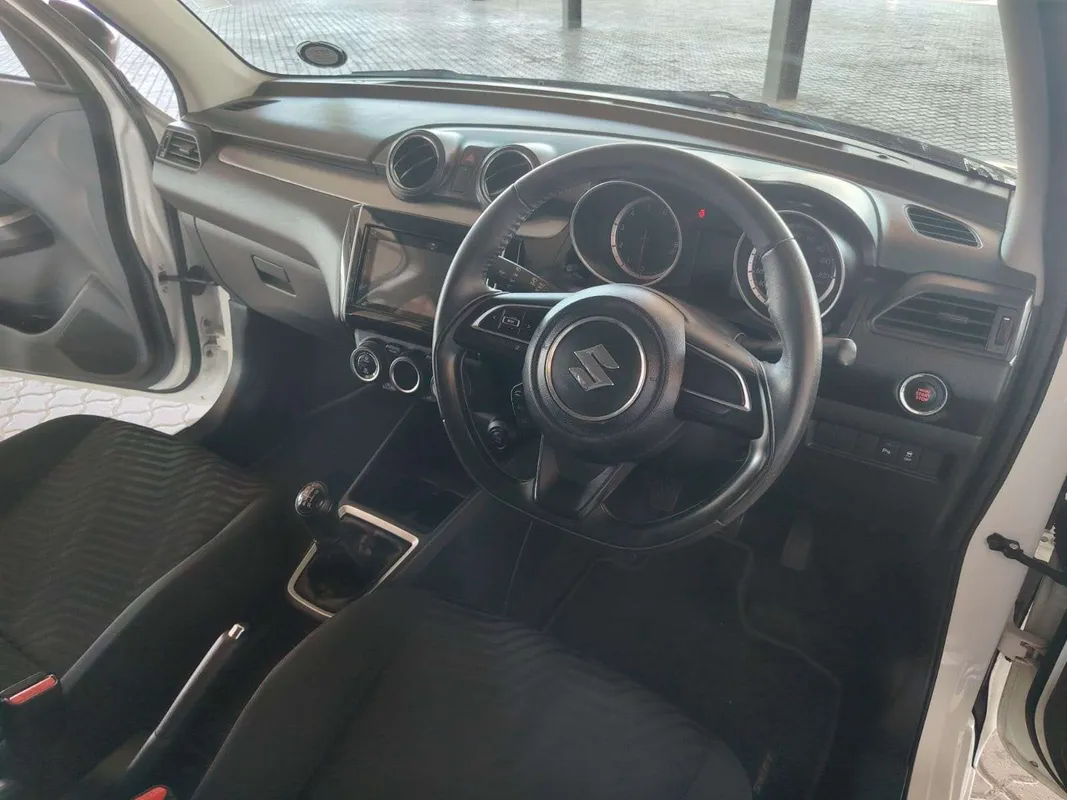 Suzuki Swift 1.2 GLX - Image 8