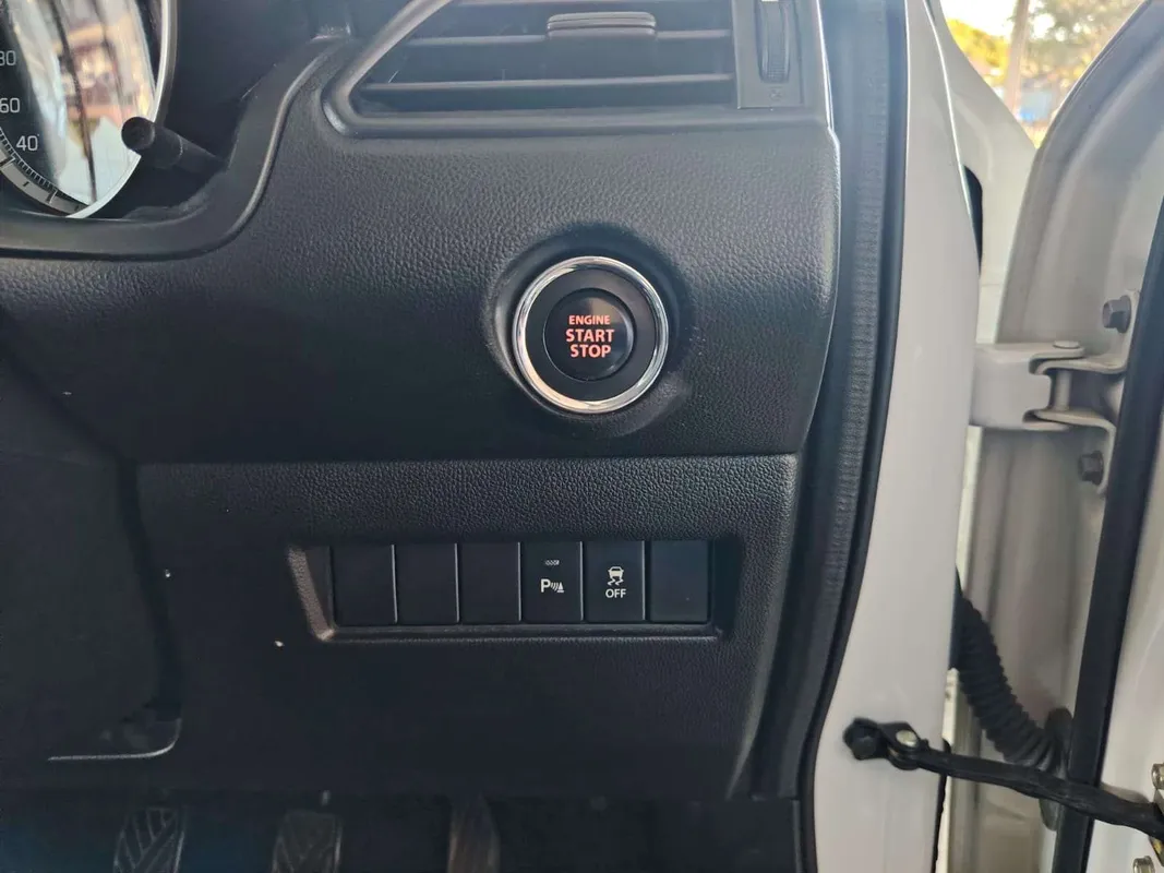 Suzuki Swift 1.2 GLX - Image 9