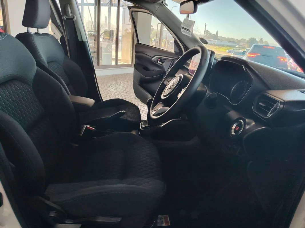 Suzuki Grand Vitara 1.5 GL - Image 11