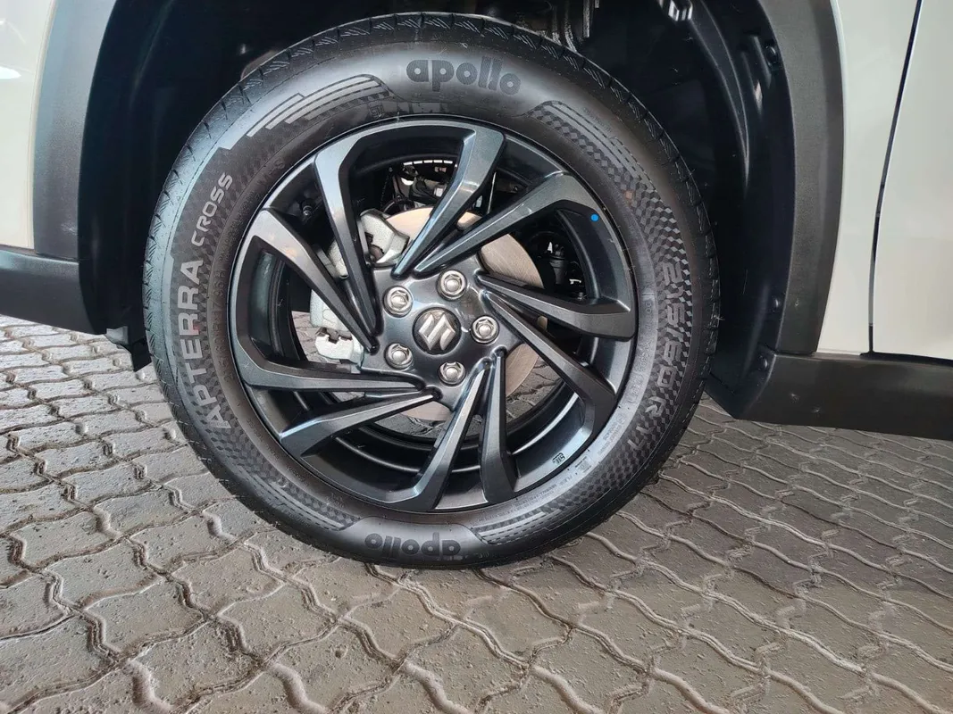 Suzuki Grand Vitara 1.5 GL - Image 16