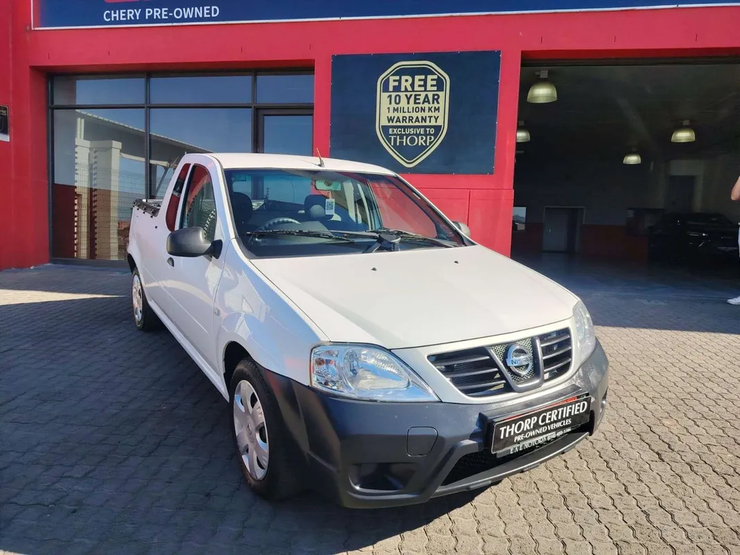 Nissan NP200 1.6 8V Base A/C + Safety Pack - Image 1