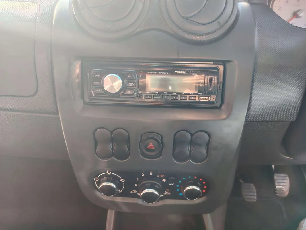 Nissan NP200 1.6 8V Base A/C + Safety Pack - Image 13