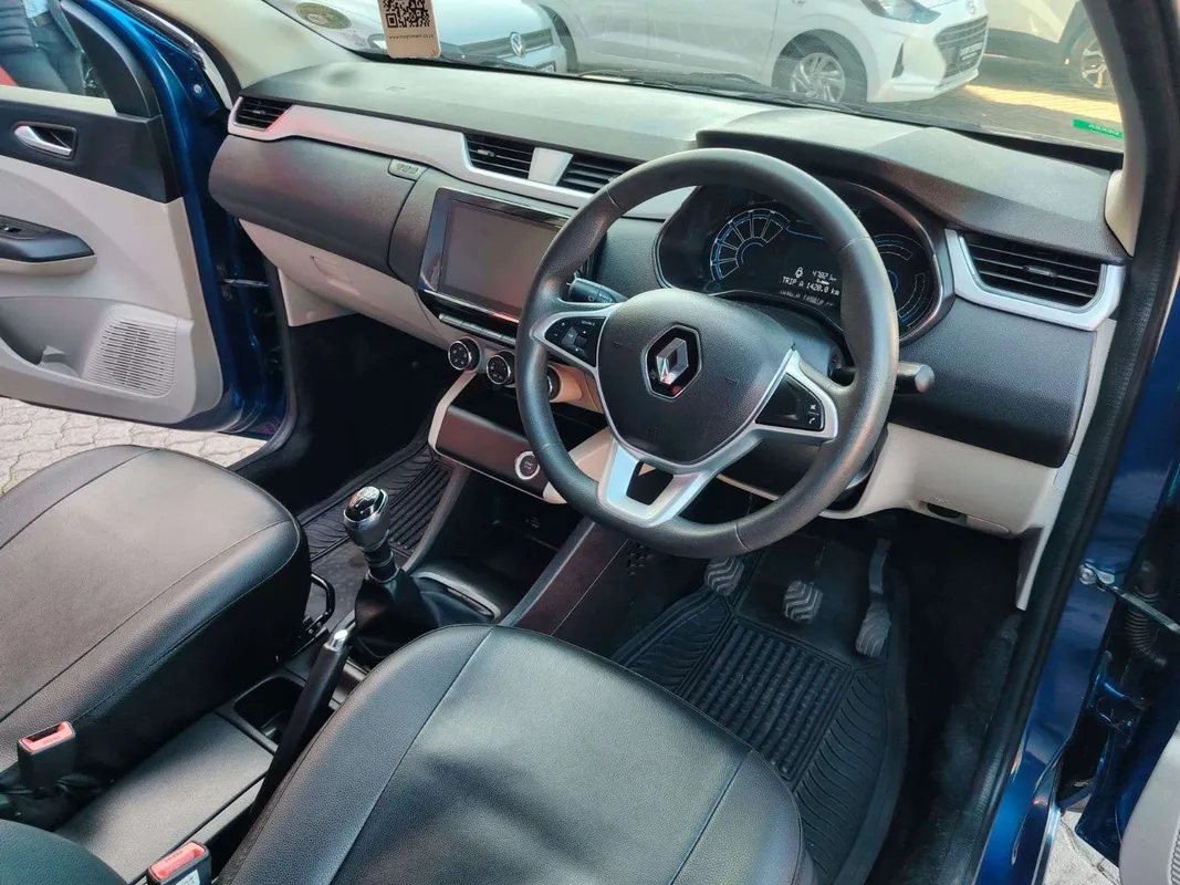 Renault Triber 1.0 Intens - Image 14