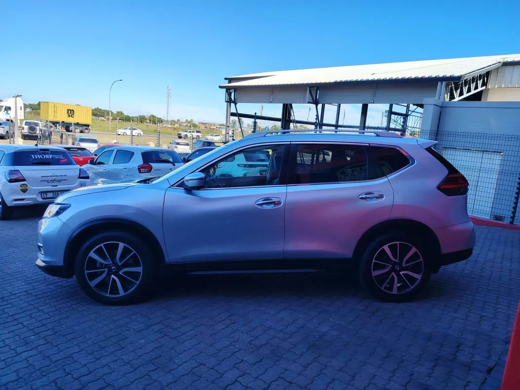 Nissan X-Trail 2.5 Tekna 4X4 CVT 7S - Image 7