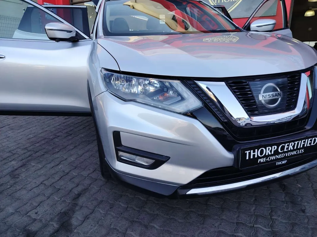 Nissan X-Trail 2.5 Tekna 4X4 CVT 7S - Image 10