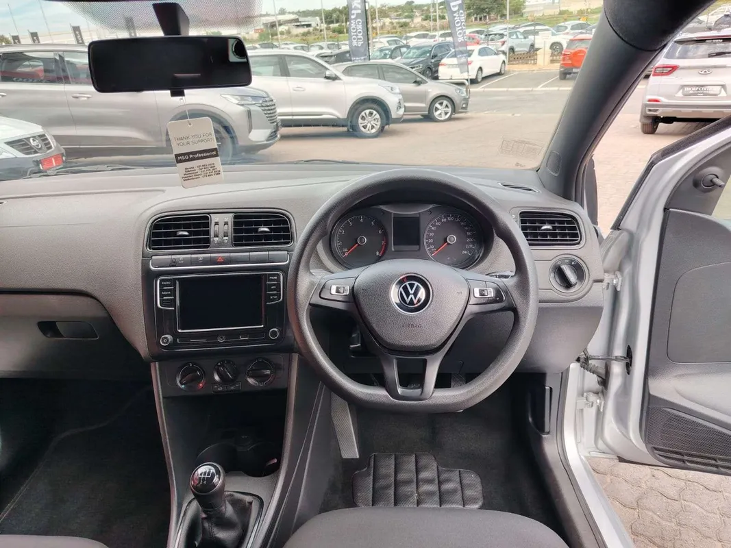 Volkswagen Polo Vivo hatch 1.4 Comfortline - Image 13