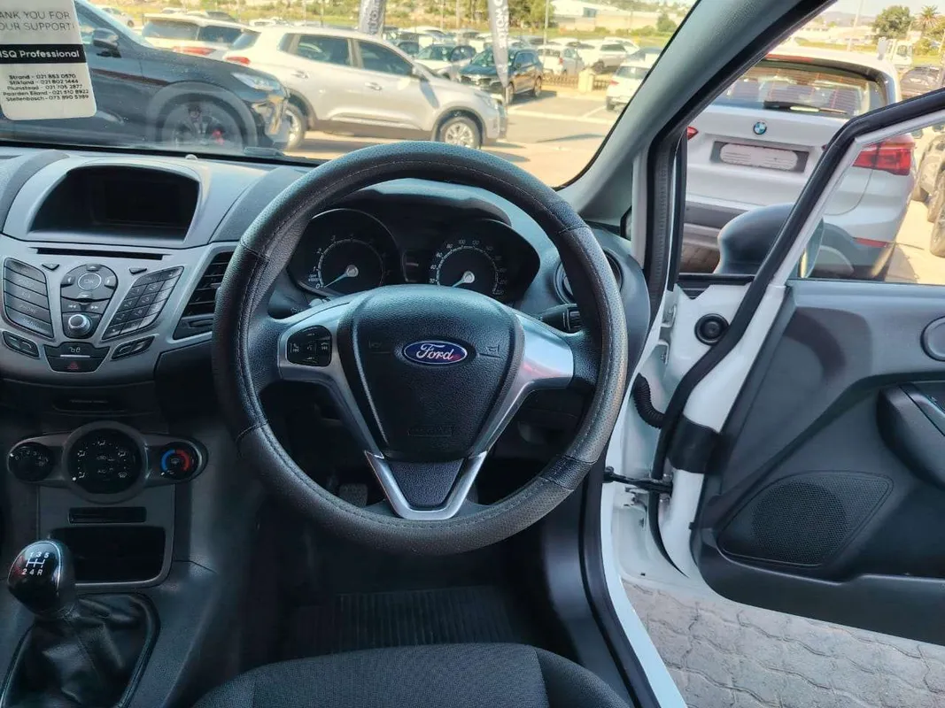 Ford Fiesta 5-door 1.4 Ambiente - Image 12