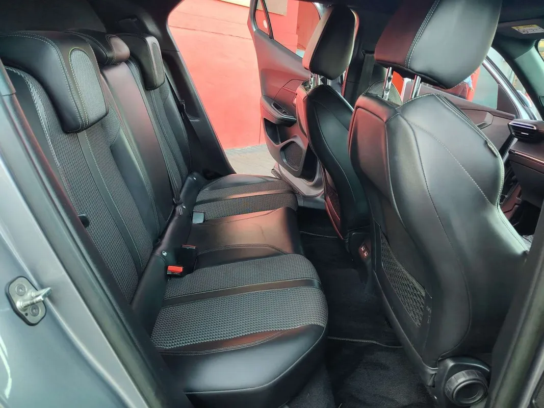 Peugeot 2008 GT 1.2 A/T - Image 13