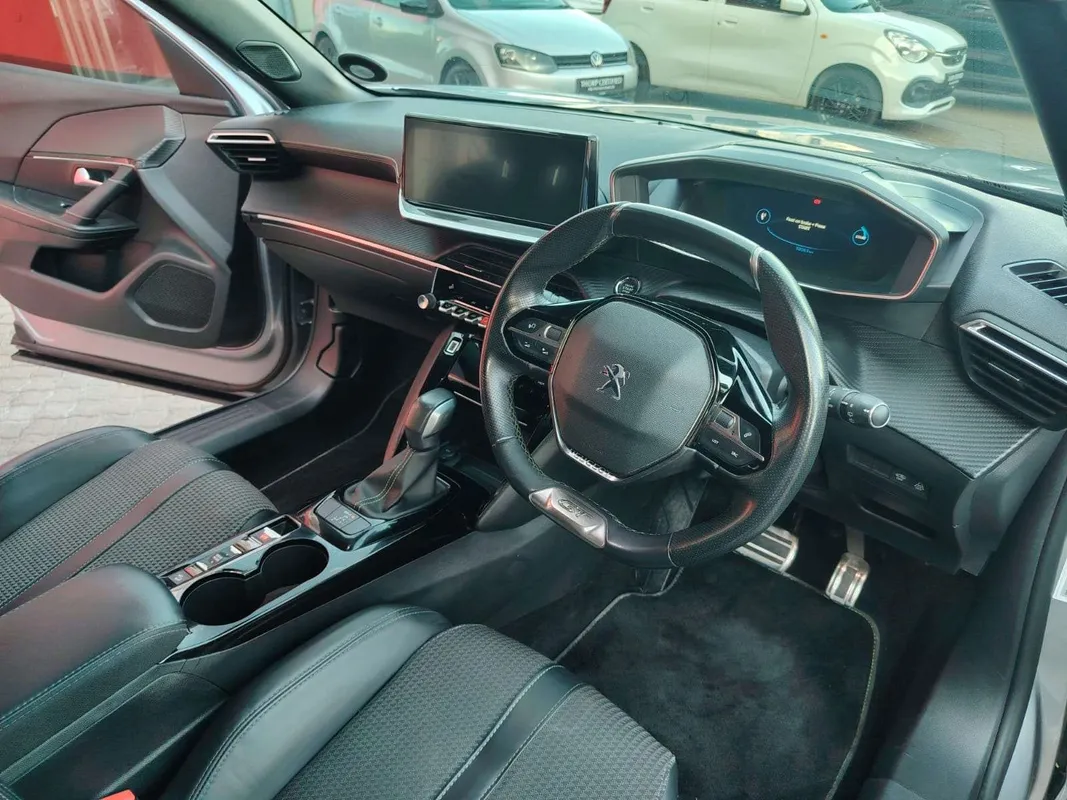 Peugeot 2008 GT 1.2 A/T - Image 15