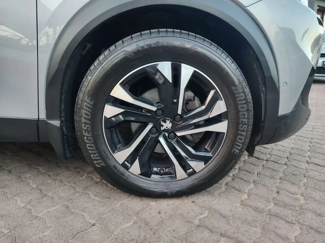 Peugeot 2008 GT 1.2 A/T - Image 16