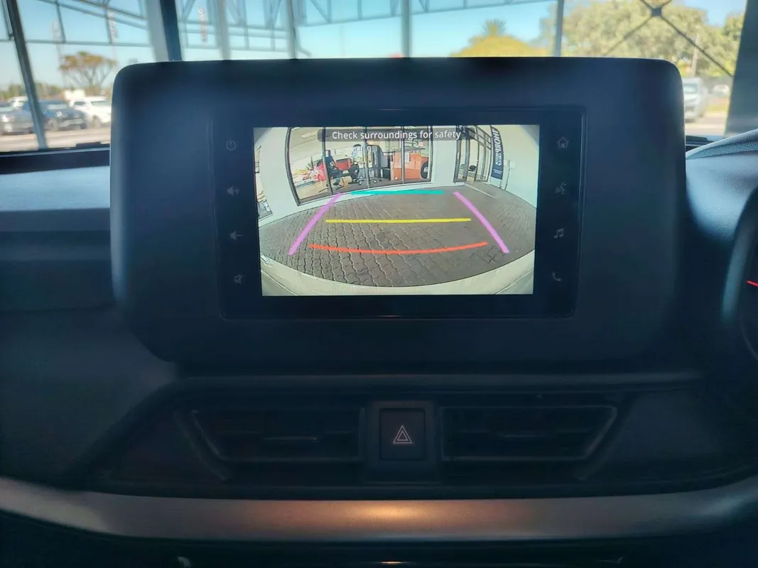 Suzuki Swift 1.2 GL+ MT - Image 11