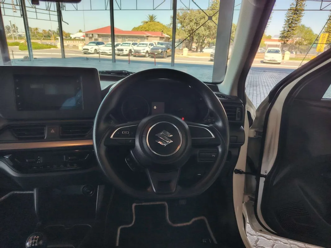 Suzuki Swift 1.2 GL+ MT - Image 14