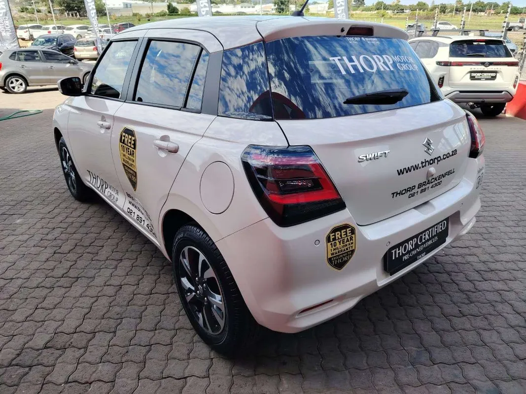 Suzuki Swift 1.2 GLX CVT - Image 7