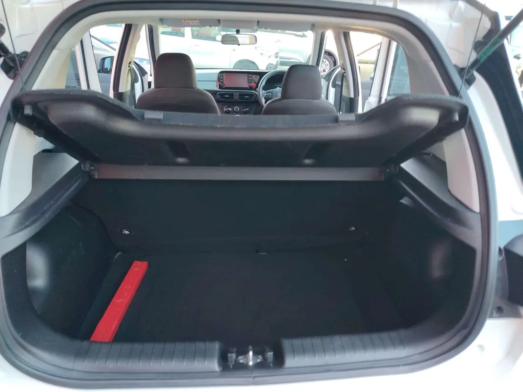 Hyundai Exter 1.2 Executive MT - Image 9