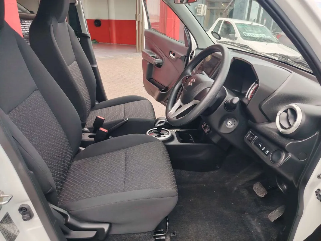 Suzuki Celerio 1.0 GL AMT - Image 12