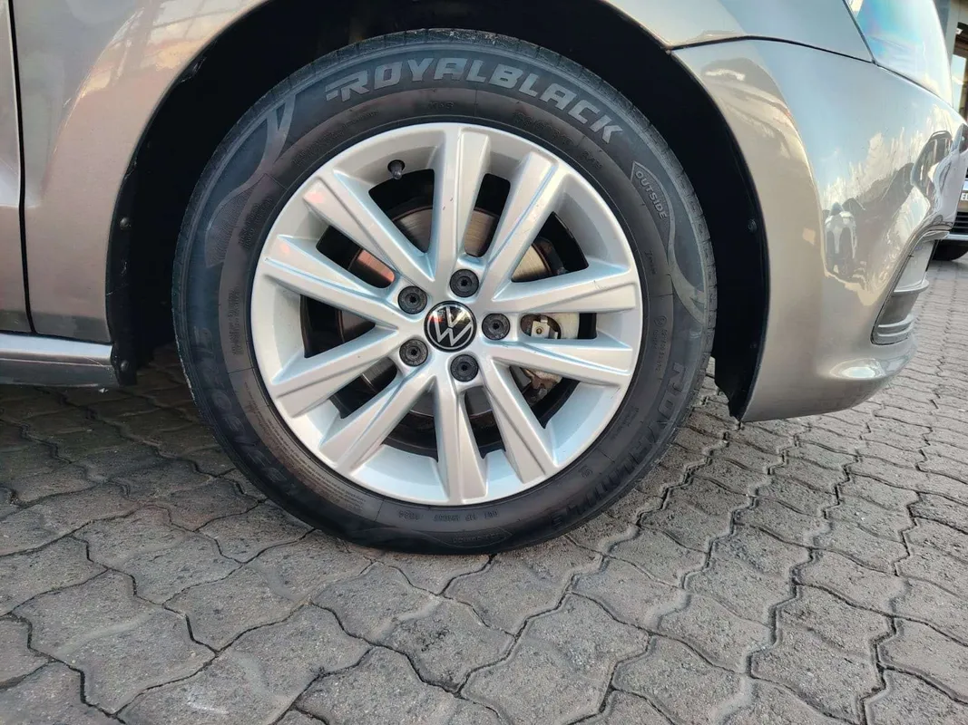 Volkswagen Polo Vivo hatch 1.4 Comfortline - Image 16