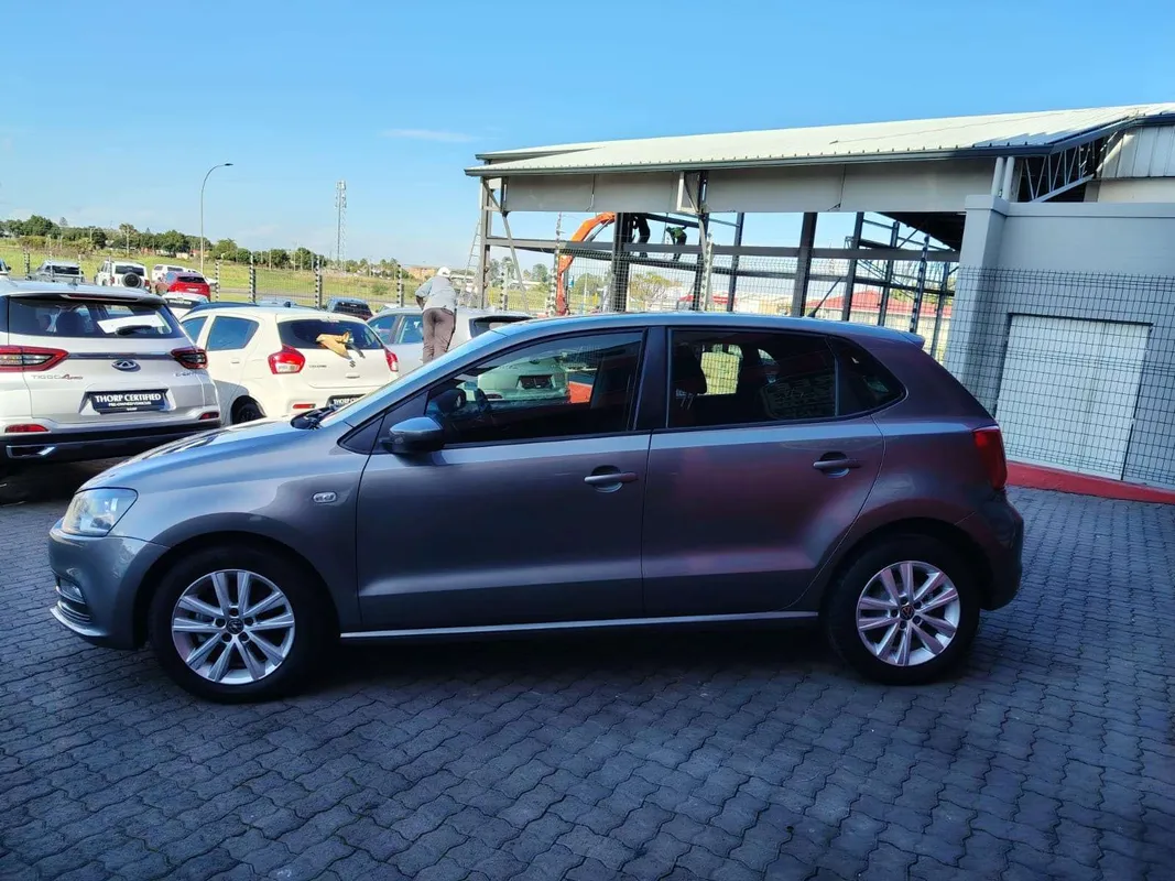 Volkswagen Polo Vivo hatch 1.4 Comfortline - Image 5