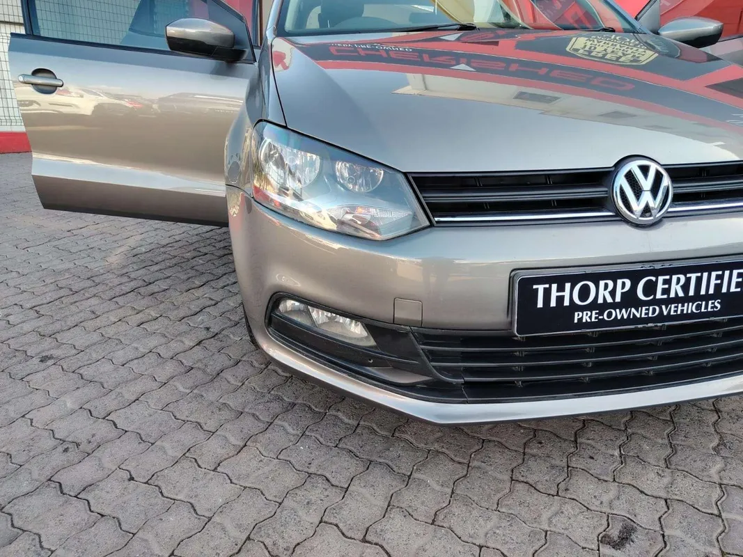 Volkswagen Polo Vivo hatch 1.4 Comfortline - Image 9