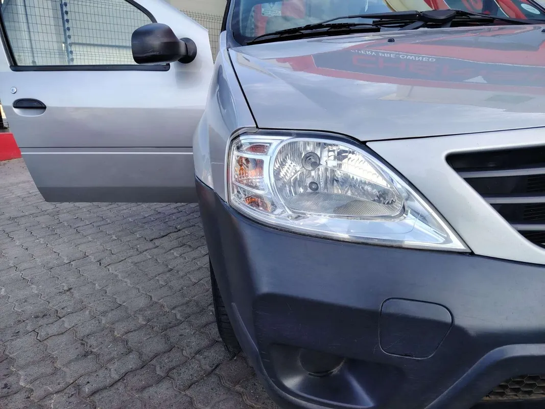 Nissan NP200 1.6 P/U S/C - Image 8