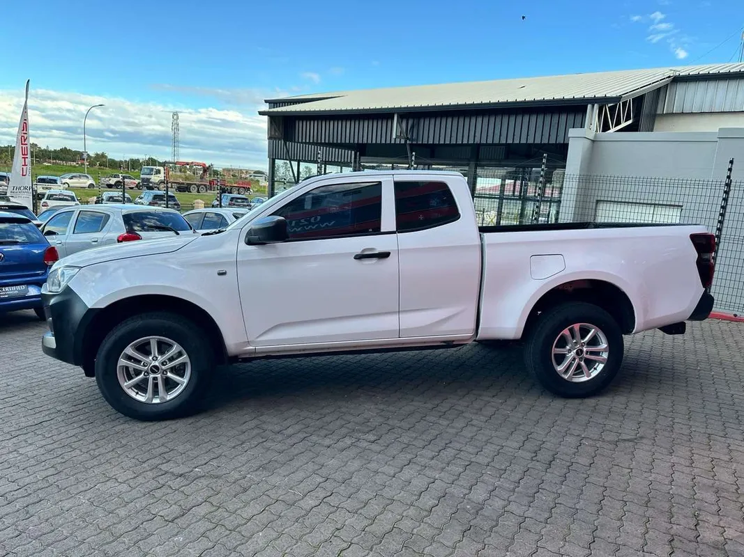 Isuzu D-MAX 1.9 Ddi HR L E-Cab - Image 4