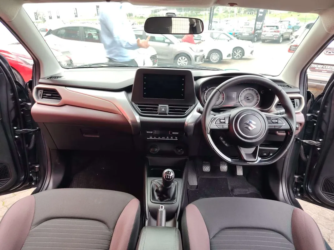 Suzuki Fronx 1.5 GL 5MT - Image 12