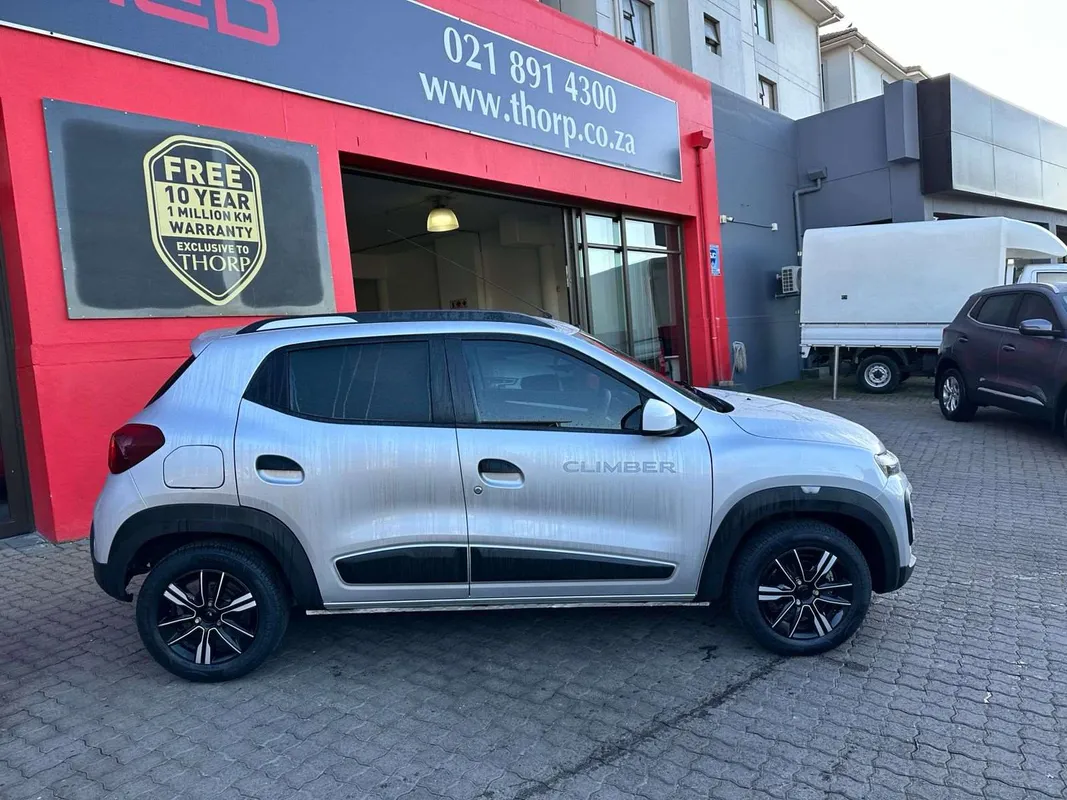 Renault Kwid 1.0l Climber 5-Dr abs - Image 5